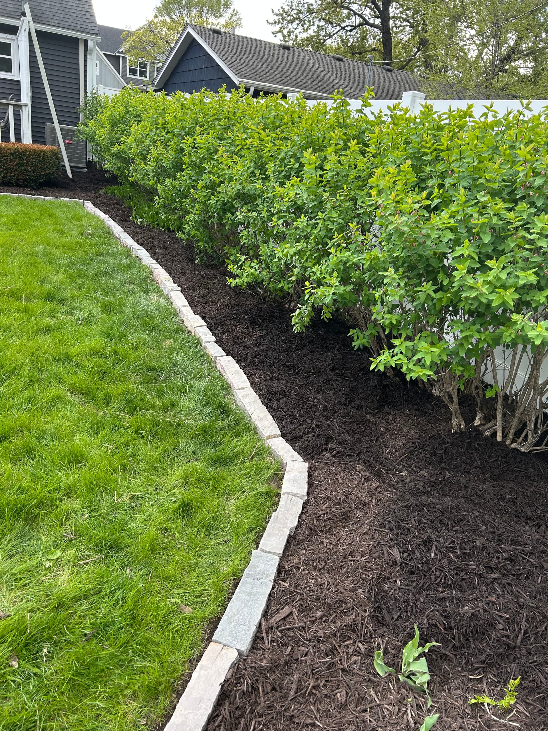 Gallery photos for Fresh Mulch, Clean Stone Edging, and Zero Weeds in Sight: Image #5
